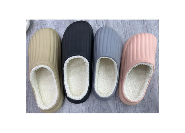 Bequeme Herren Winter-Slipper, 2er-Set, Größen 42-45 - Wärmendes Schuhwerk TK Gruppe® Grosshandel 