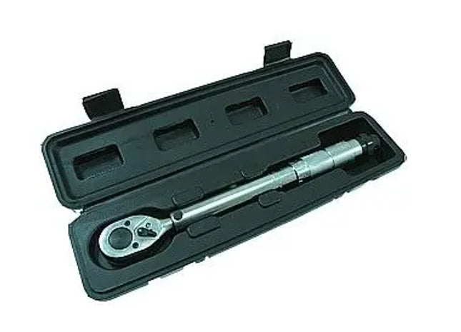 DREHMOMENTSCHLUSSEL: Robuster Drehmomentschlüssel - Professionelles Werkzeug zur präzisen Anzugskontrolle TK Gruppe® Grosshandel 