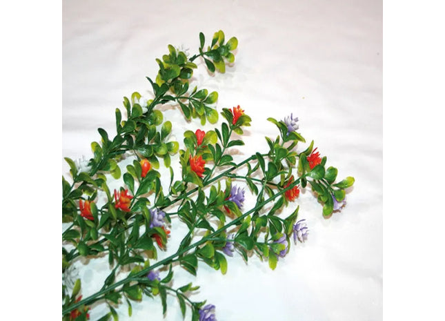 Dekoratives Grün mit 13 Blumen, 50cm Länge - Perfekt zur Raumverschönerung TK Gruppe® Grosshandel 