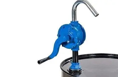 FASSPUMPE : Hochleistungs Fasspumpe - Professionelle Pumpe für effiziente Flüssigkeitsentnahme TK Gruppe® Grosshandel 