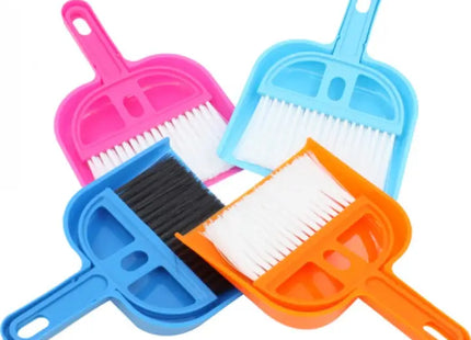 Farbenfrohes Kehrset: Schaufel und Besen, 20x15cm - Praktisches Duo TK Gruppe® Grosshandel 