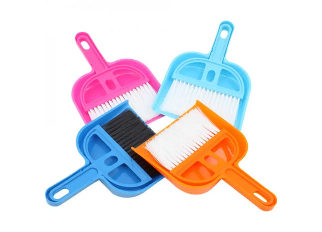 Farbenfrohes Kehrset: Schaufel und Besen, 20x15cm - Praktisches Duo TK Gruppe® Grosshandel 