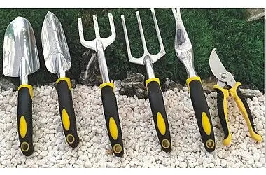 GARTENWERKZEUGSATZ : Exklusives Gartenwerkzeug-Set: Vollständiges Gartengeräte-Ensemble für Hobbygärtner TK Gruppe® Grosshandel 