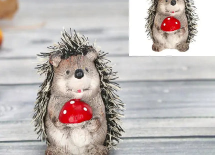 Kleine Igel Figur mit Fliegenpilz – Walddekor Statue, ca. 8cmH, Verzaubernde Wohnakzente TK Gruppe® Grosshandel 