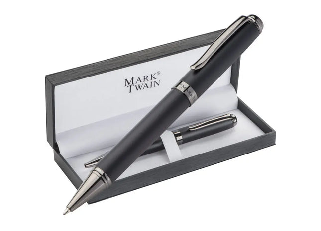 Mark Twain Metallkugelschreiber in Schwarz: Eleganter Schreibbegleiter TK Gruppe® Grosshandel 