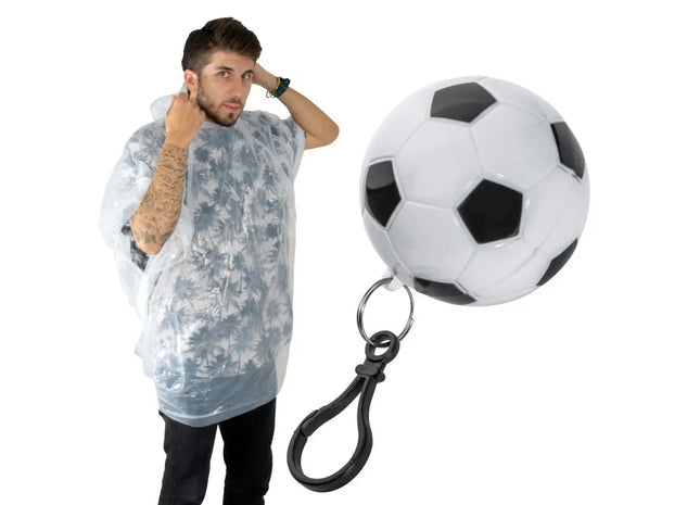 Mehrfarbiger Regenponcho in Fußball-Kunststoffkugel - Spielbereit bei Regen TK Gruppe® Grosshandel 