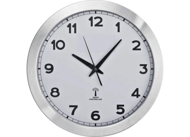 Metall Funk-Wanduhr in Weiß - Zeitgenauigkeit in stilvollem Design TK Gruppe® Grosshandel 