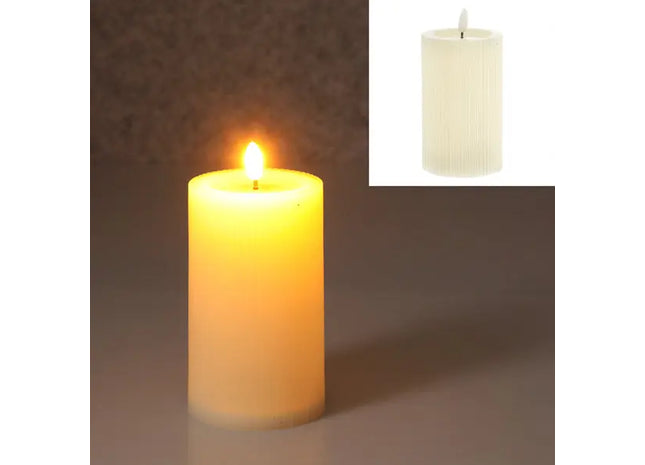 Mittelgroße LED Kerze in Elfenbein mit Rillen, Dekoratives Licht, 7,5x12,5 cm TK Gruppe® Grosshandel 