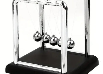 Newton Pendel, Klassisches Schreibtischspielzeug, Kugelstoß, 9x9cm TK Gruppe® Grosshandel 