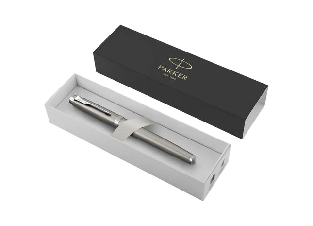 Parker IM Tintenroller in Silber mit blauer Mine – Elegantes Schreibgerät TK Gruppe® Grosshandel 