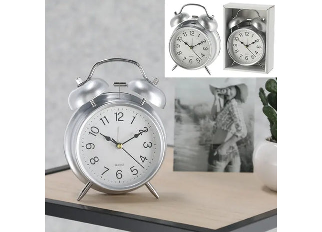 Silberner Wecker, Quarzuhrwerk, ca. 12x16cm, elegantes Design, präzise Zeitangabe, ideal für Zuhause TK Gruppe® Grosshandel 