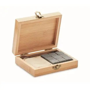 Stilvolles Eiswürfel-Set DUNDALK - Holzbox, Wiederverwendbare Kühlsteine TK Gruppe® Grosshandel 