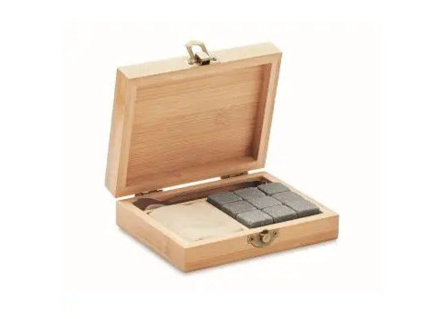 Stilvolles Eiswürfel-Set DUNDALK - Holzbox, Wiederverwendbare Kühlsteine TK Gruppe® Grosshandel 