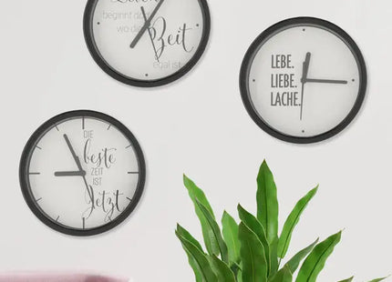 Wanduhr-Set mit Sprüchen, 3er-Set, 19 cm Durchmesser - Inspirierendes Dekor für Zuhause TK Gruppe® Grosshandel 