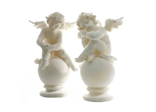 XL Engel Skulptur, sitzend auf Kugel, mit doppelten Flügeln – Eindrucksvolle Deko TK Gruppe® Grosshandel 