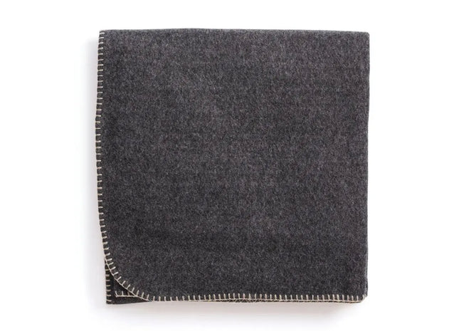 VINGA Bilton Upcycling-Decke 190g/m² - Nachhaltig & Komfortabel - Grau TK Gruppe® Grosshandel 