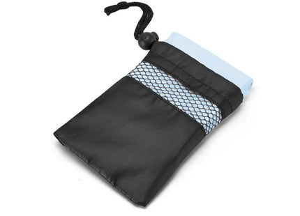 TRAVIS Sporthandtuch aus Mikrofaser (210 g/m²) mit 190T-Beutel - hellblau, ideal für Fitness und Reisen TK Gruppe® Grosshandel 